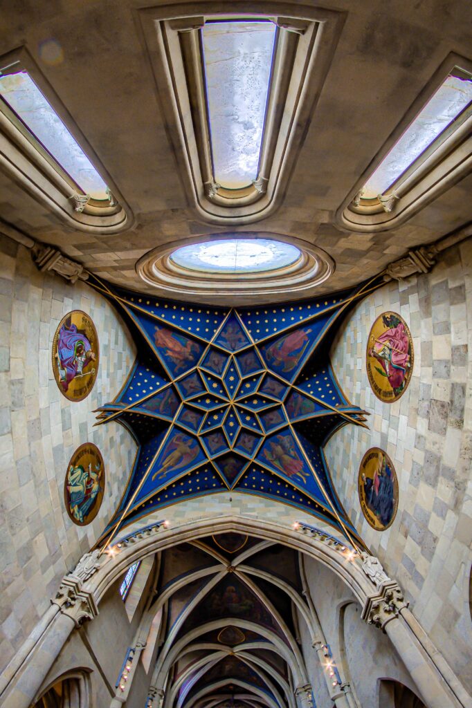 Bazilika szentély mennyezet