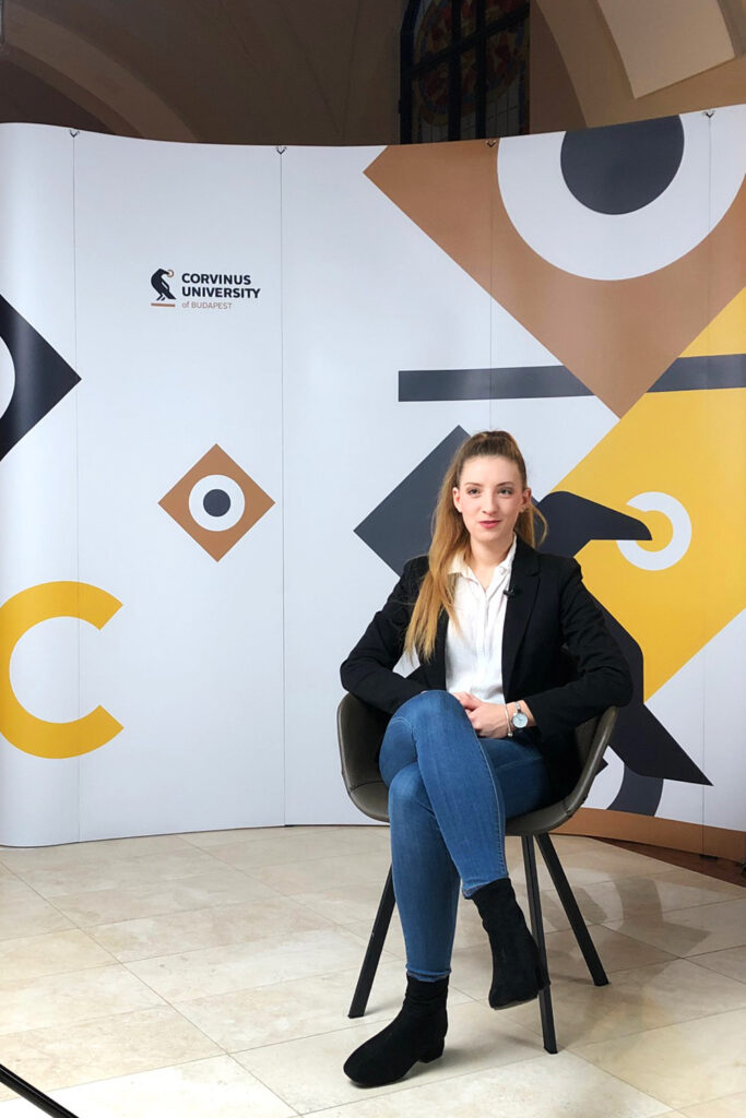 Corvinus logózott rollup